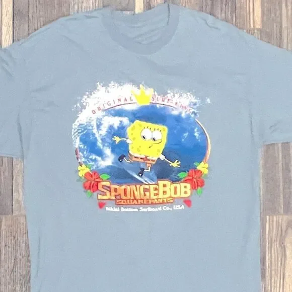 🌊🏄♂️ Vintage SPONGEBOB SquarePants Surf King Bikini Bottom Surfboard T-shirt - Picture 1 of 7